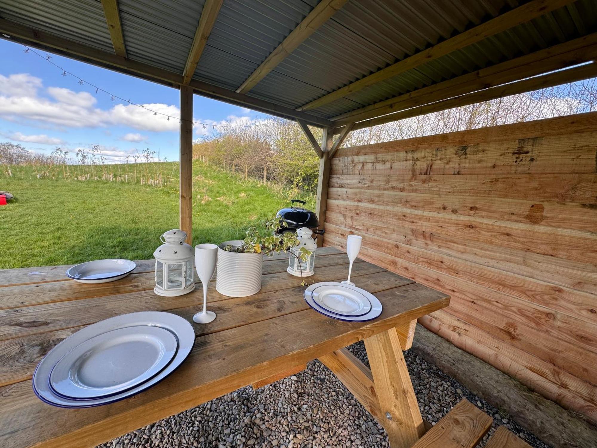 Geodesic Dome Glamping Hotel Llanidloes Eksteriør billede