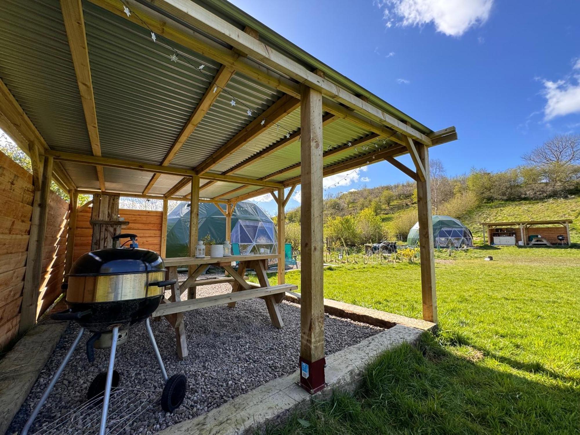Geodesic Dome Glamping Hotel Llanidloes Eksteriør billede